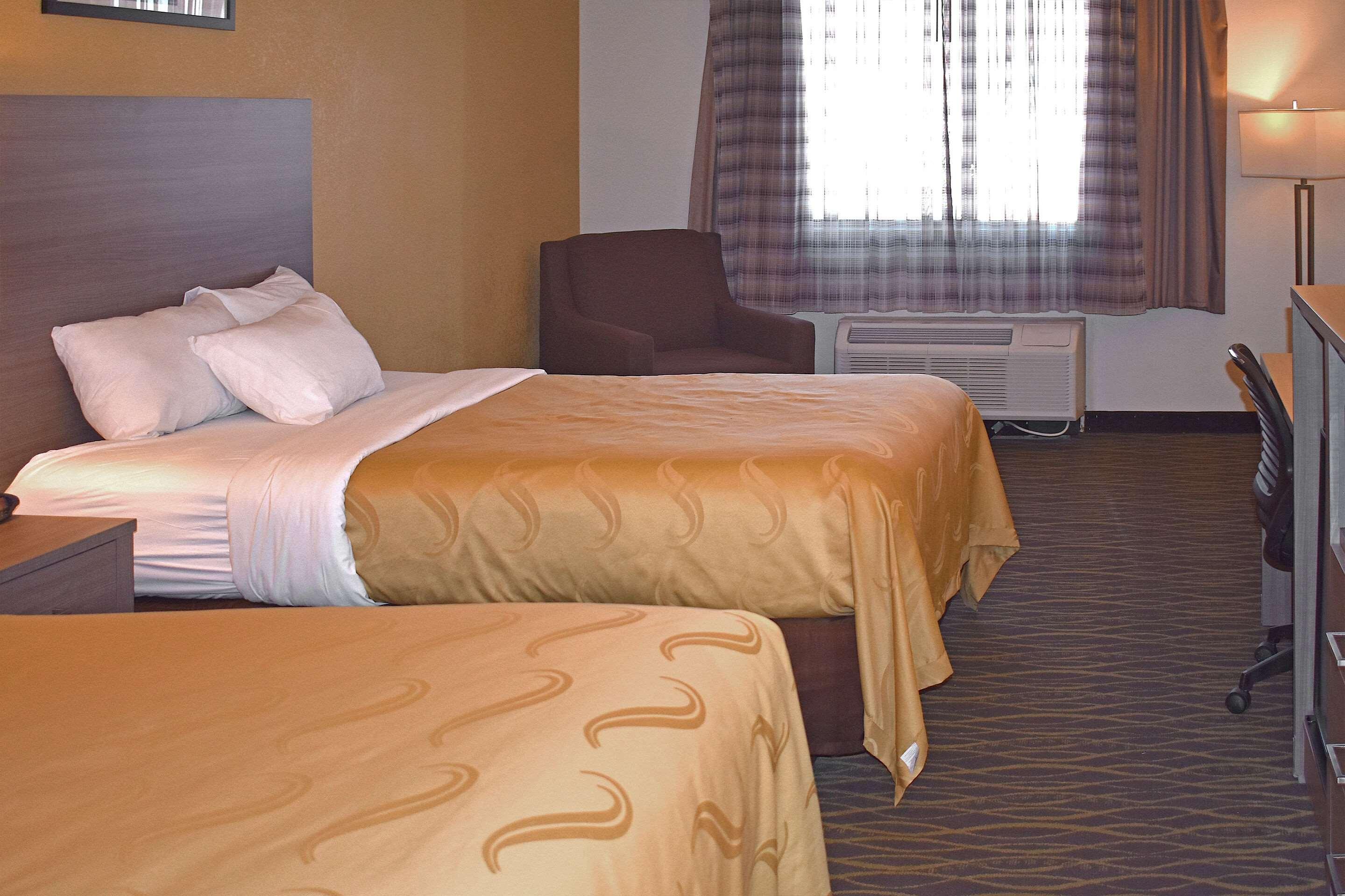 Quality Inn & Suites Kearneysville - Martinsburg Zewnętrze zdjęcie